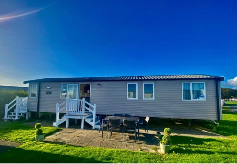 Caravan Church Farm Holiday Village Пагам Экстерьер фото